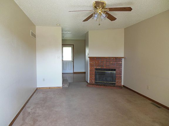 3rd image of 730 SE London Way Unit D
