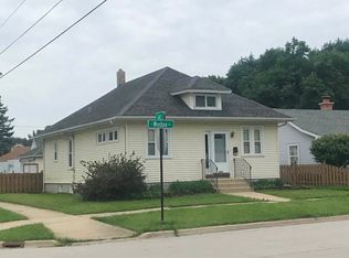 151 S Weston Ave, Elgin, IL 60123