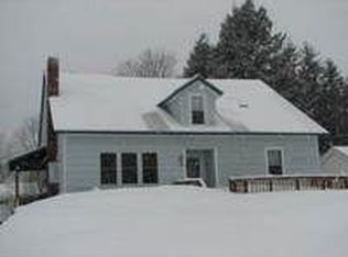 38 Maple St, Millinocket, ME 04462