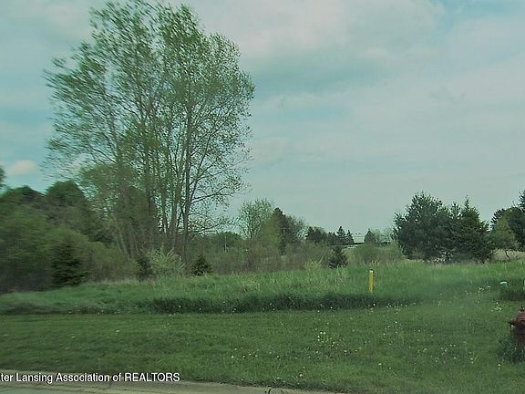 3rd image of 1086 Foxborough Dr