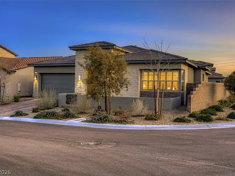 11729 Belorado Ave — Photo 3