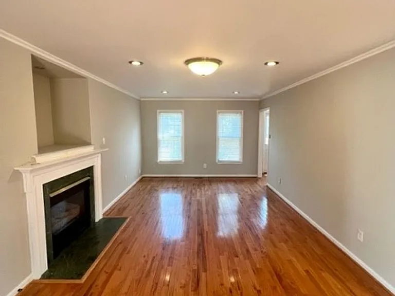 5736 Lake West Ter — Photo 10