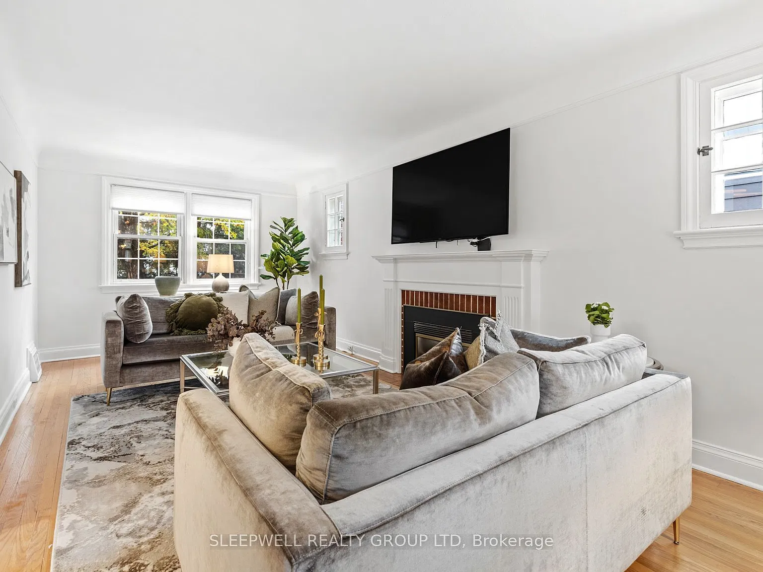 3 bed, $4,200 — Photo 2