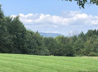 4 Misty Ridge Rd, Gardiner, NY 12525