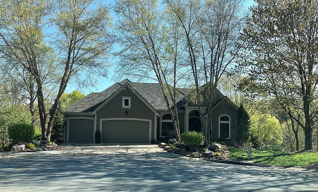 8418 N Vista Cir, Parkville, MO 64152 Zillow