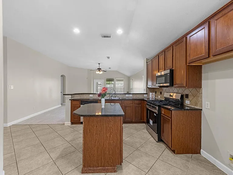 4014 Pinecrest Holw — Photo 14