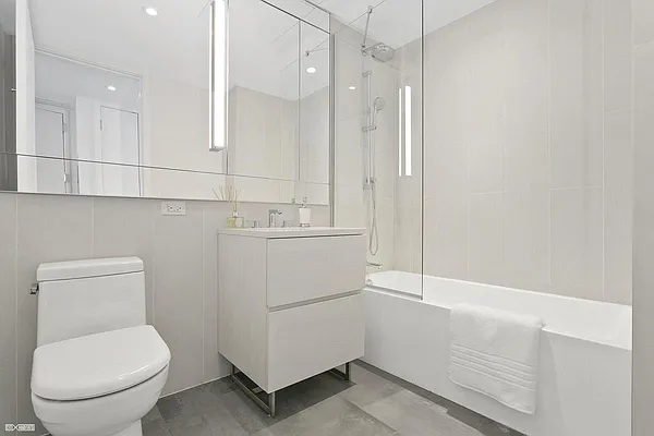 Rented by EXR | media 7