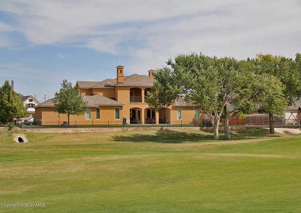 1st image of 5 Shinnecock Dr