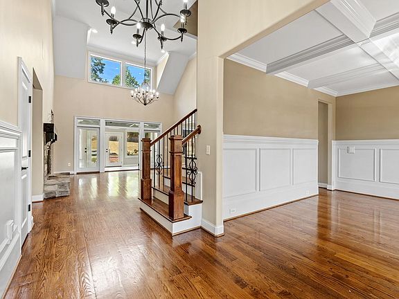 3rd image of 129 Griffith Hill Way