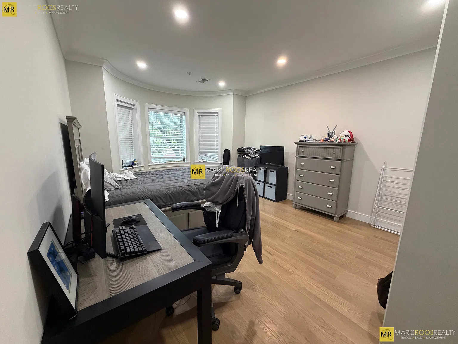 1 bed, 9999 sqft, $3,500 — Photo 4