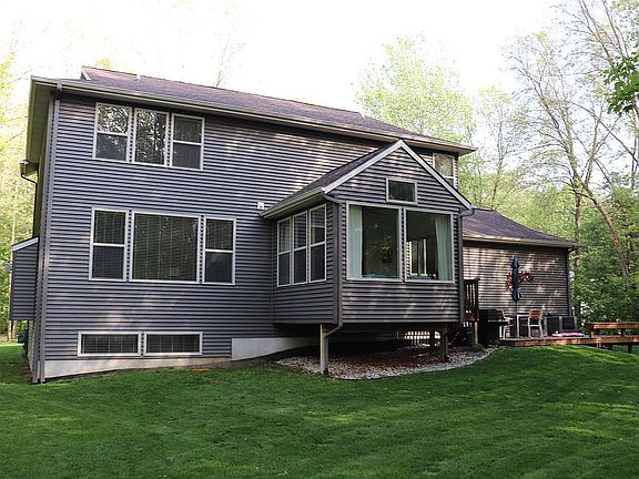 3rd image of 9227 Booth Bay Ct NE