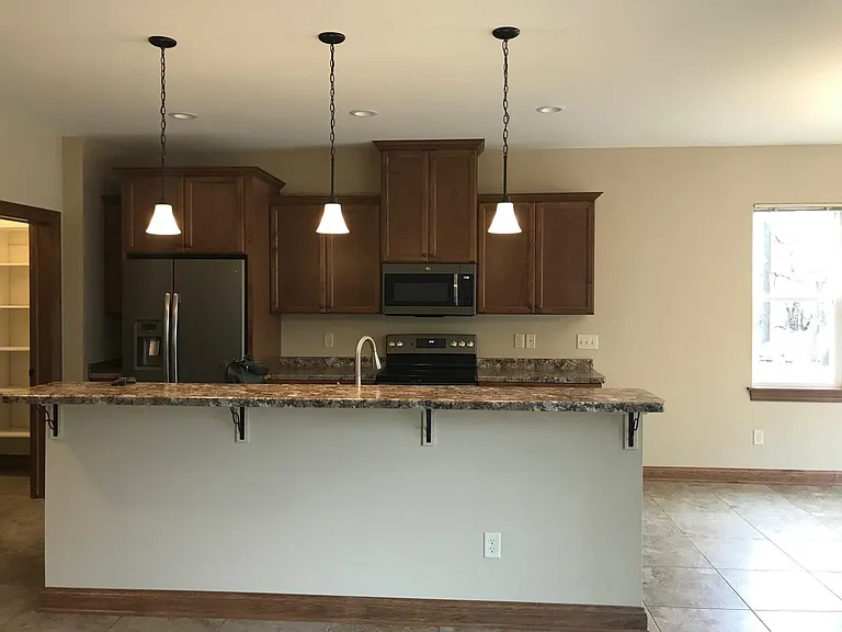 917 Fleetfoot Dr — Photo 4