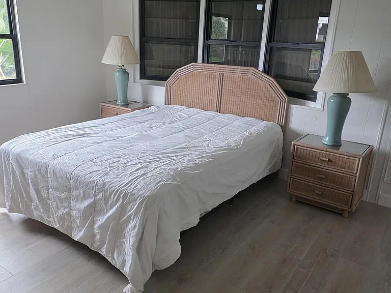 909 Sequoia St — Photo 18