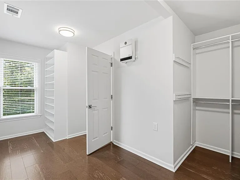 100 Cabots Cove Ct — Photo 43