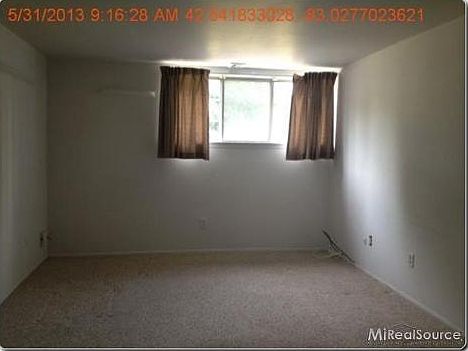 3rd image of 8219 Denwood Dr