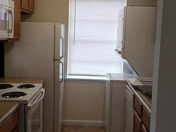 5th image of 8344 Homeport Ct APT 3