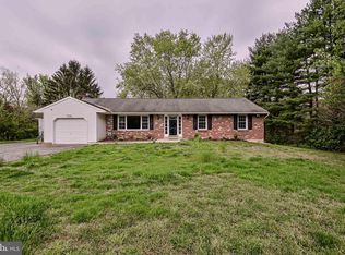 32 Crosskeys Dr, Garnet Valley, PA 19060