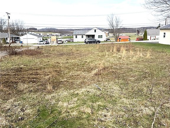 5th image of 632 Charles Houck Rd