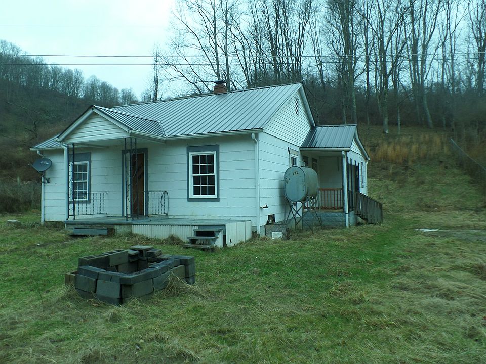 2nd image of 1677 Mundytown Rd