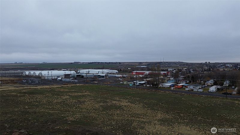 5th image of 219 W Juniper Road