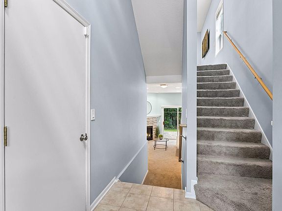 4th image of 5000 Everest Ln N