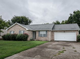 224 Moncrest Dr, Clarksville, TN 37042