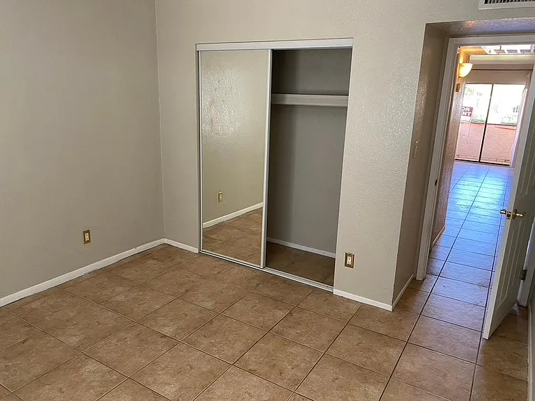 4211 E Palm Ln #106 — Photo 5