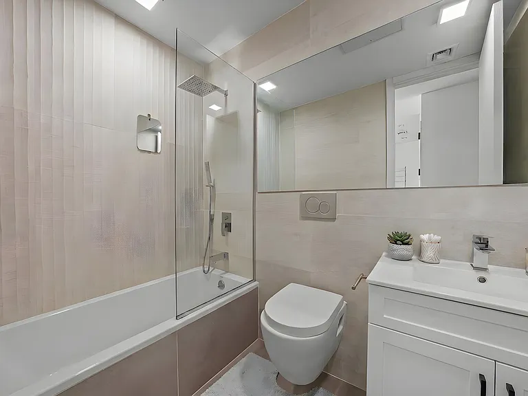 1143 Lafayette Ave #3B — Photo 2
