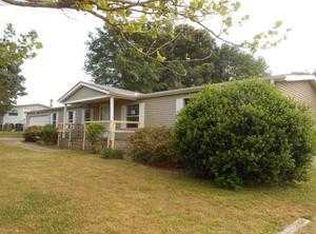 141 Perry Rd, Greer, SC 29651