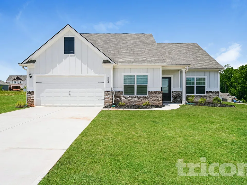 1004 Claas Way