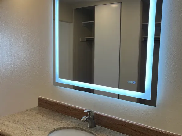 5015 Valley Crest Dr APT 128, Concord, CA 94521