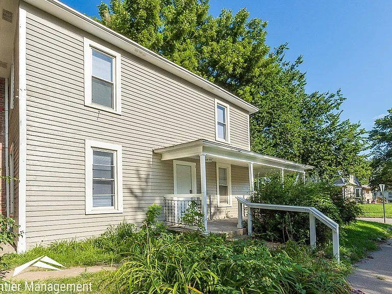 1001 Osage — Photo 2