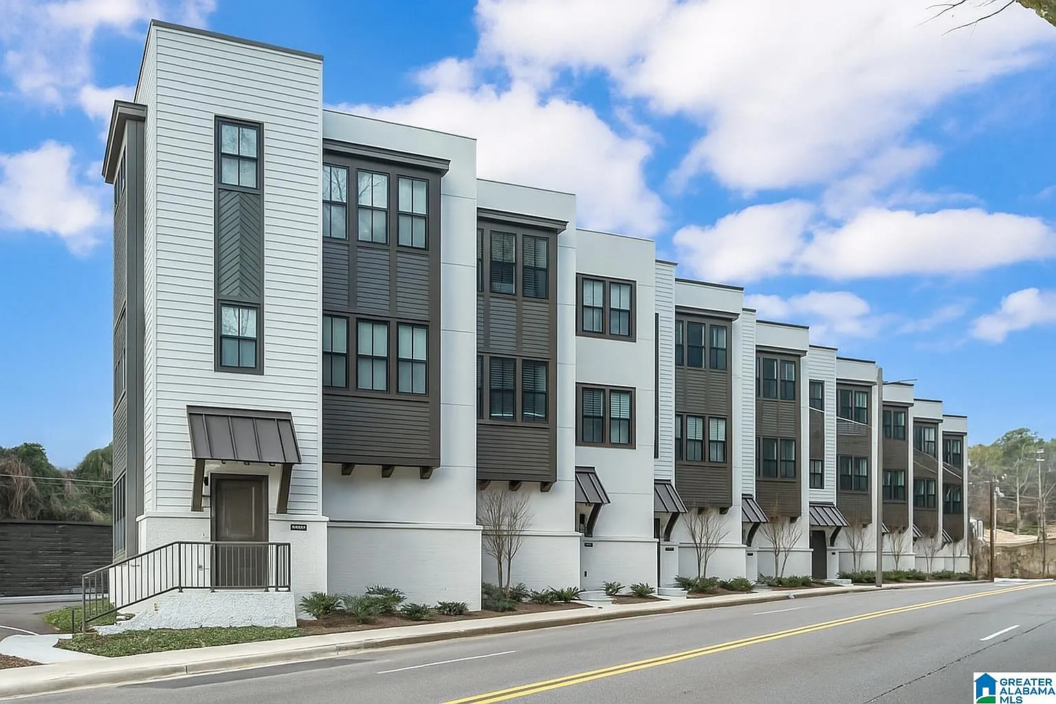 2 bed, 2.5 bath, $2,750 — Photo 1