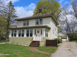 4 Robinson Ave, Bennington, VT 05201