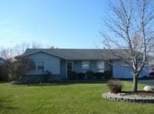 403 Arrowhead Dr, Shorewood, IL