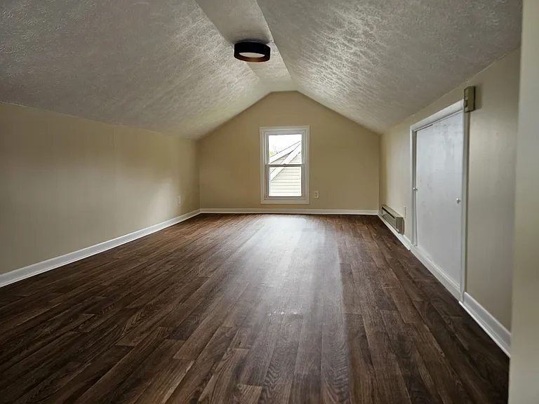 9809 Chestnut Ave SE — Photo 10