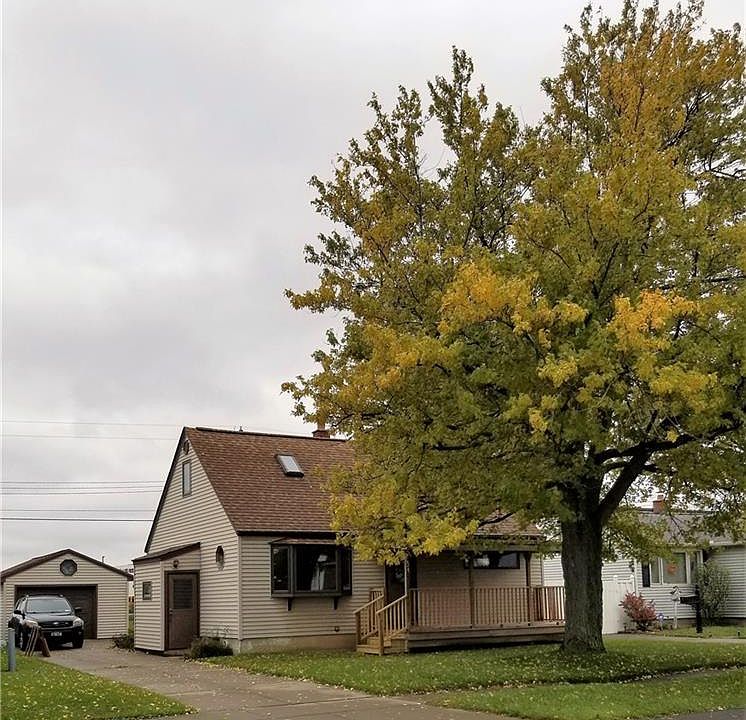 1st image of 24 Wallace Ave