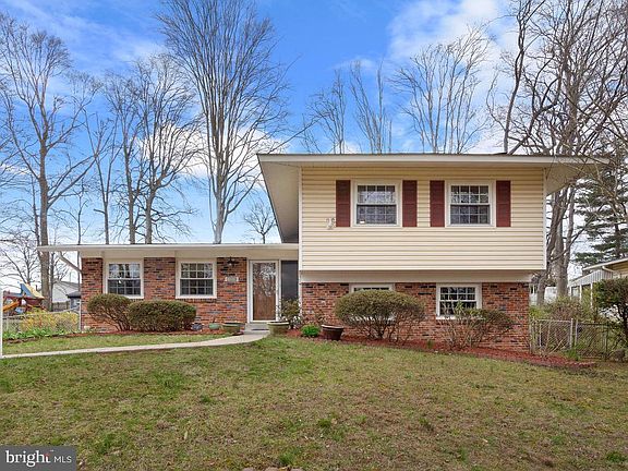 2nd image of 14320 Woodcrest Dr