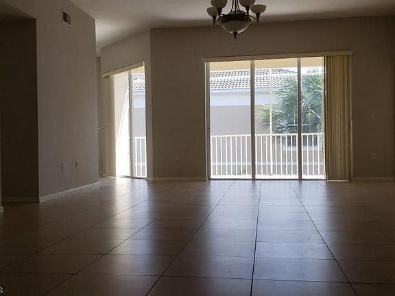 5th image of 9225 Belleza Way APT 202