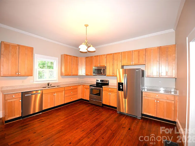 252 South St — Photo 10