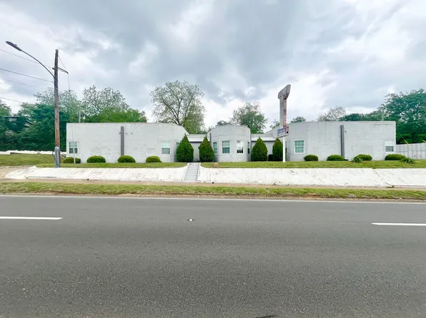 Res-Mor Courts, 700 W Upshur Ave #401, Gladewater, TX 75647