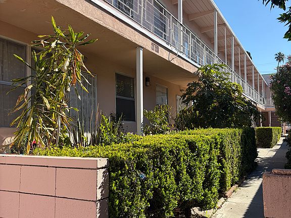 2nd image of 1376 N Serrano Ave #Eab50ece9