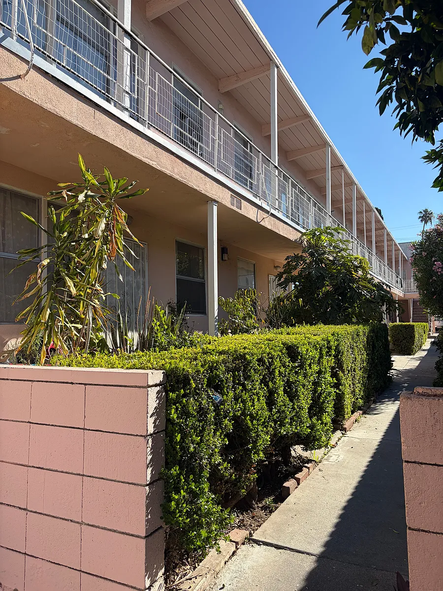 Building Photo - 1376 N. Serrano Avenue