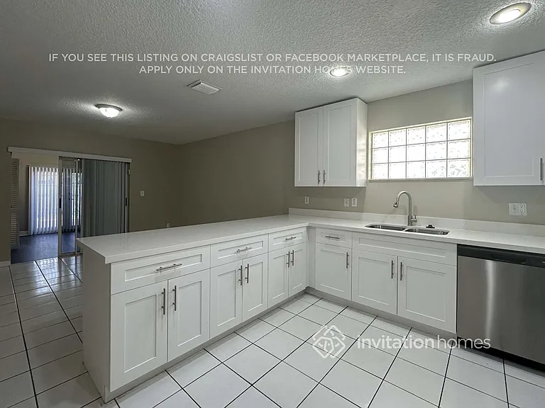 8301 NW 194th Ter — Photo 9