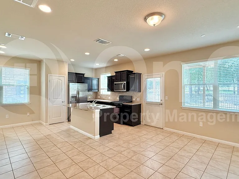 1001 Zodiac Ln #55 — Photo 3