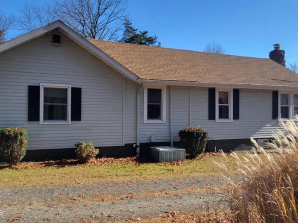 314 W Farms Road, Farmingdale, NJ 07727