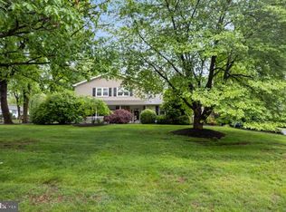1711 Beaver Hollow Dr, Jeffersonville, PA 19403