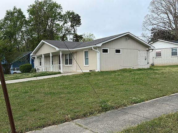 2nd image of 350 Fennel Way SW