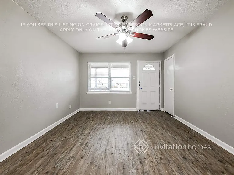2740 Blue Ridge Dr — Photo 2