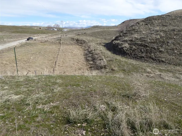 170 Henry Road, Tonasket, WA 98855